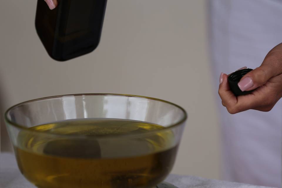 Olio di oliva in preparazione