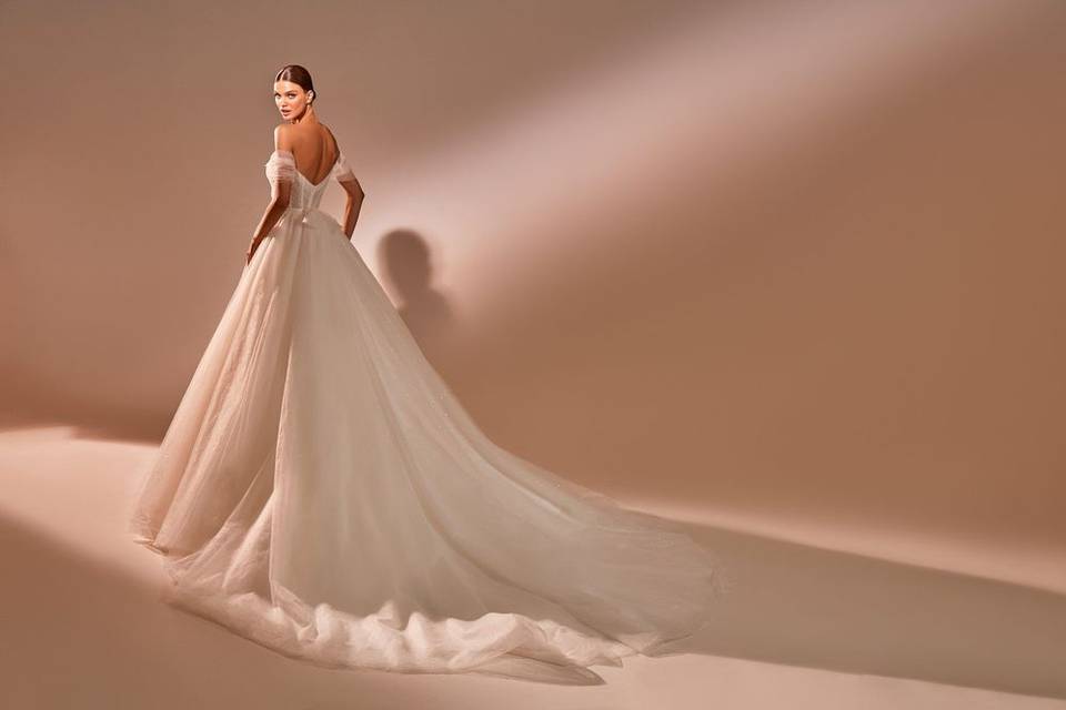 Manzetti White Couture