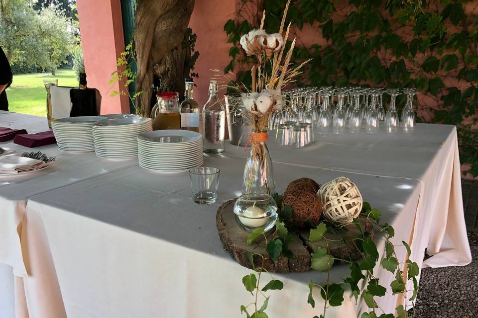 Aperitivo sotto pergola