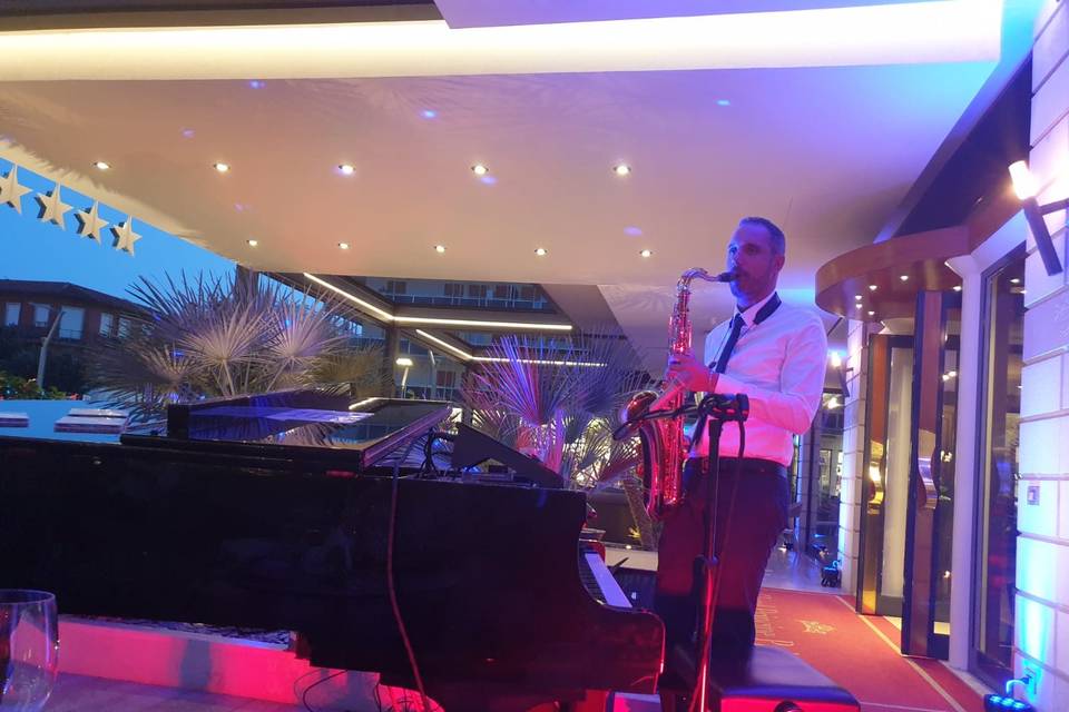 Jean Marie Live Music & Dj