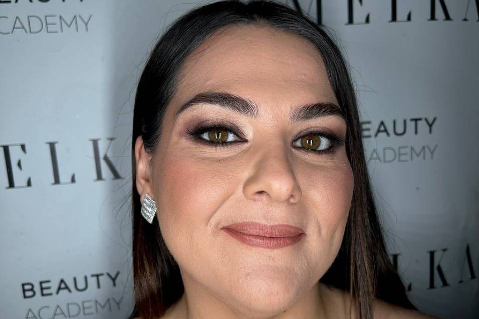 Halo Make-up for bride