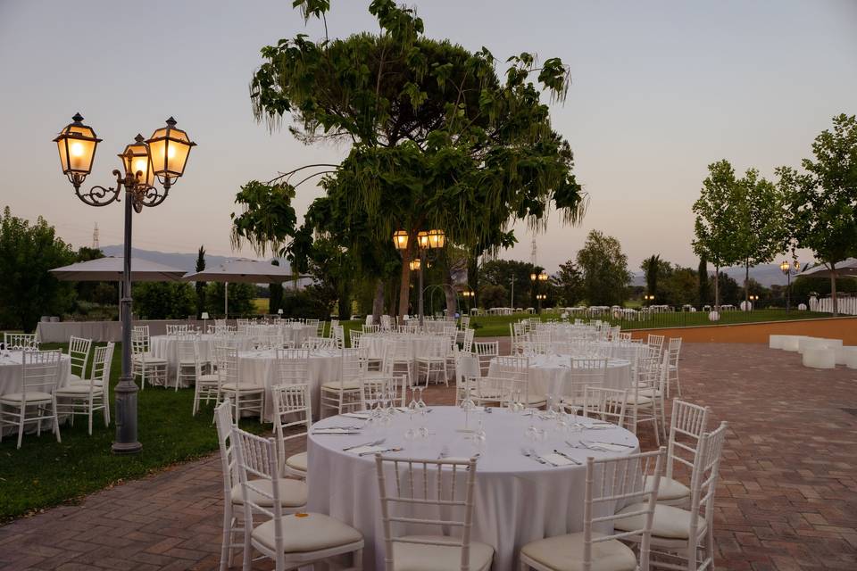 Una cena in giardino