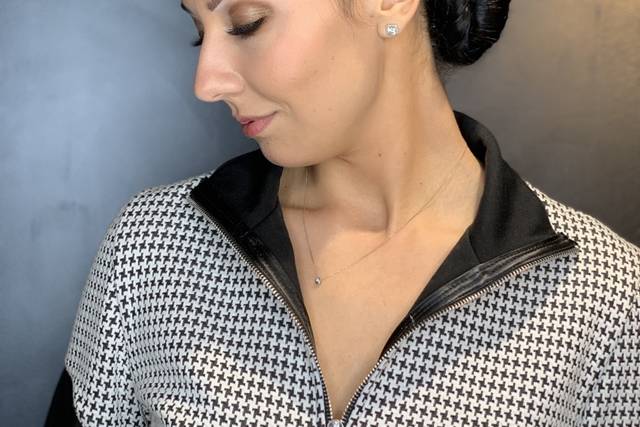 Trucco e acconciatura