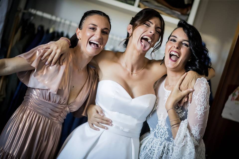 Amiche - luigi sauro