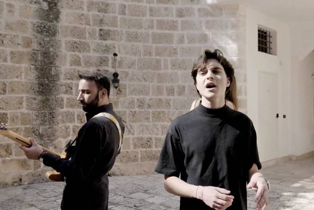 Em3 backstage