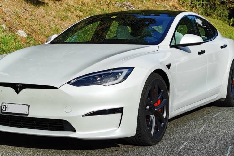 Tesla Model S Plaid