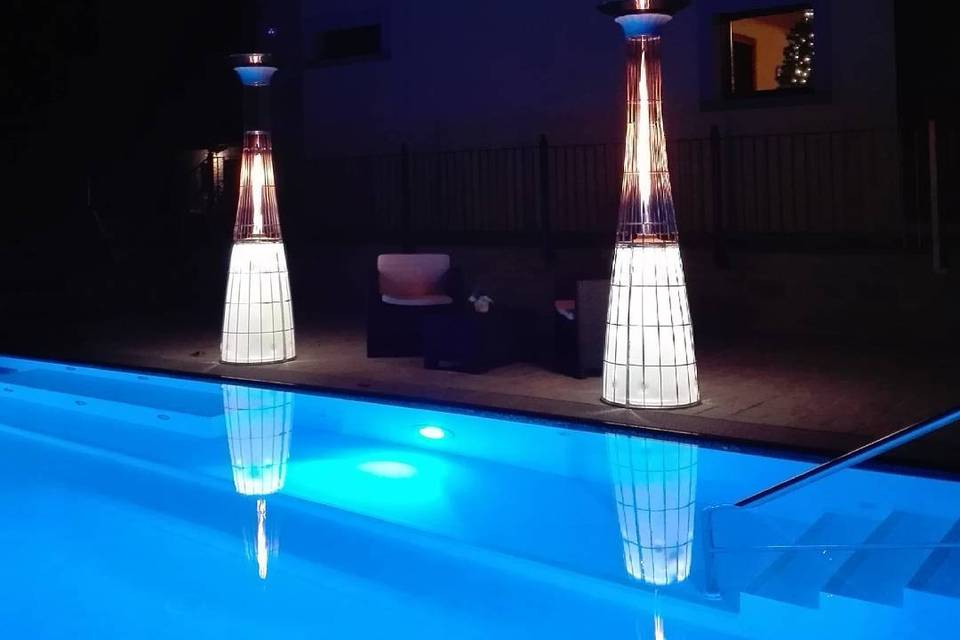 Piscina di notte