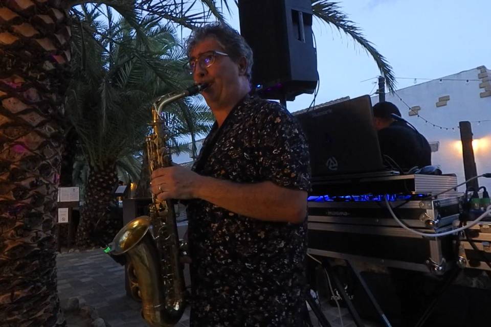 Sax live per aperitivo e cena