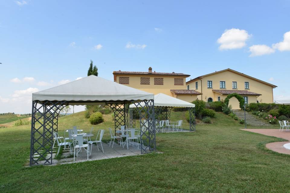 Gazebo in piscina