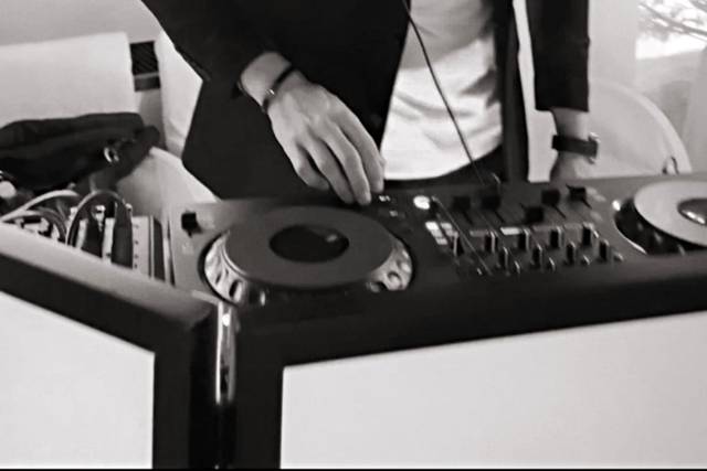 Claudio TRBL DJ