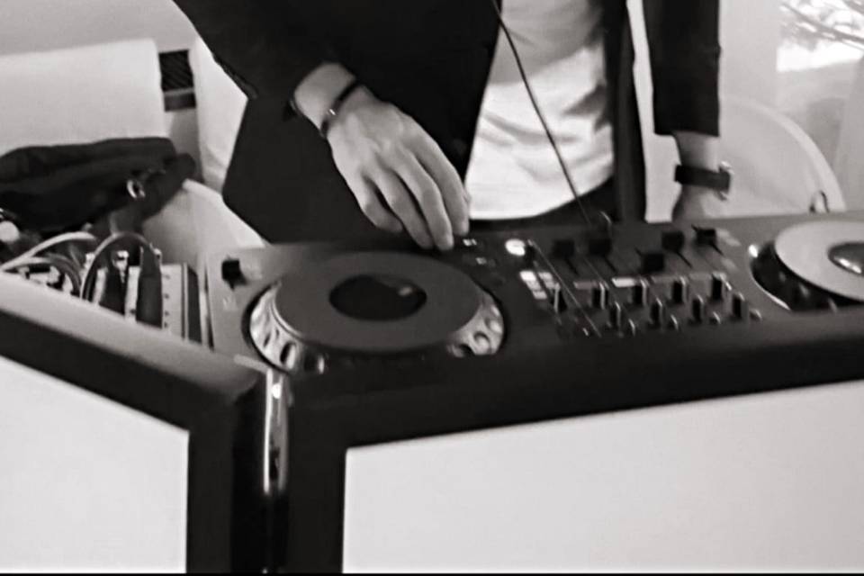 Claudio TRBL DJ