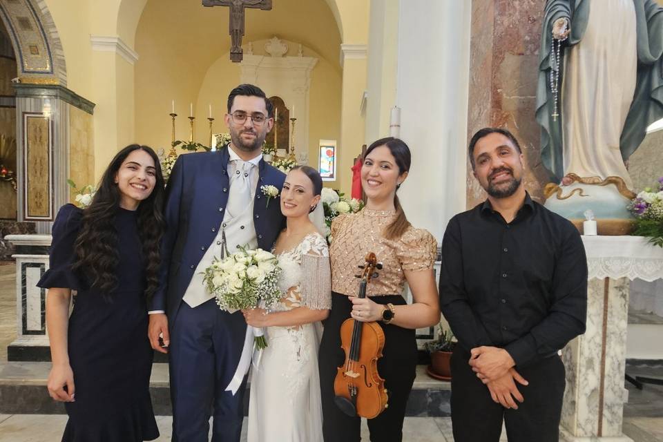 Violino, voce e tastiera