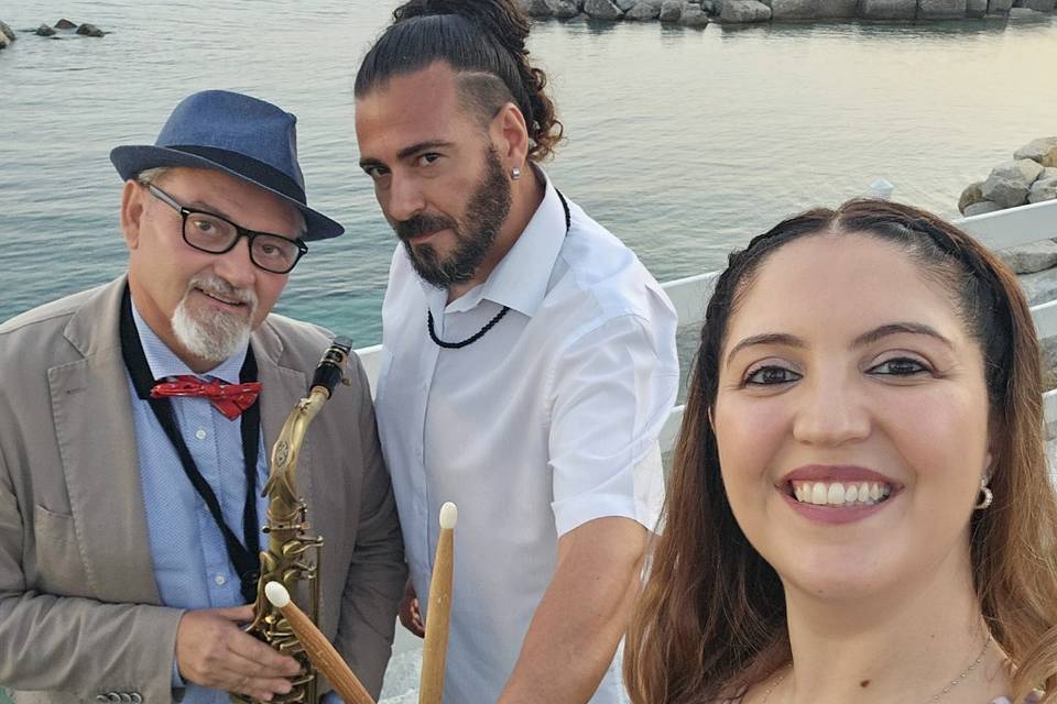 Violino, sax e percussioni liv