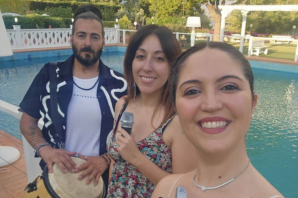 Trio: Violino, voce e percussi