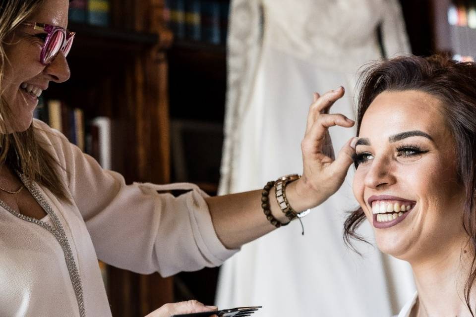 Pettinando la sposa