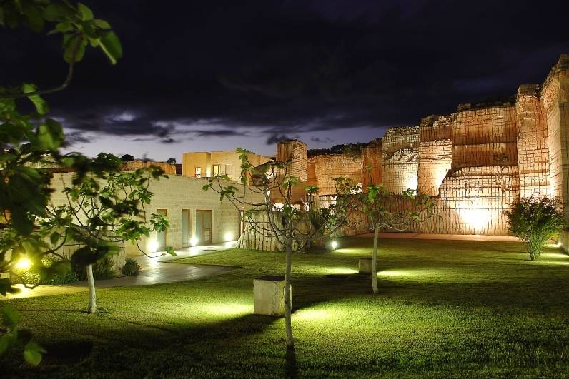 Cave Bianche Hotel