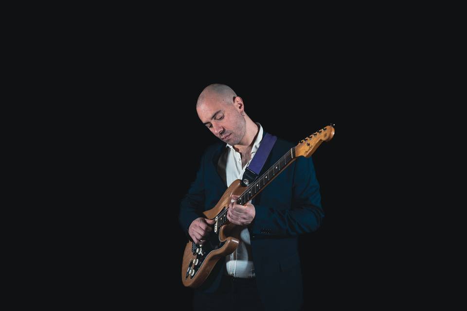 Federico Ficarra guitar vox