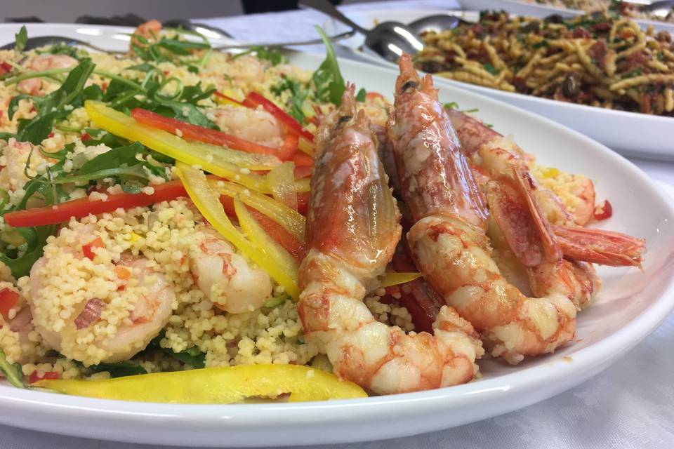 Plateau di gamberi e cous cous