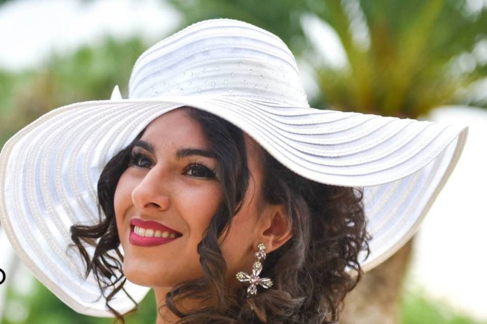 Sposa con cappello