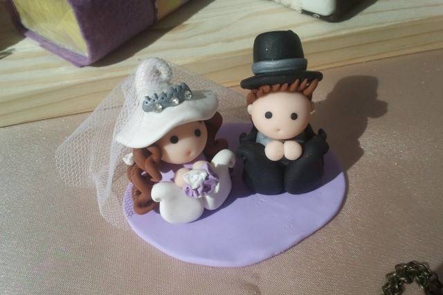 Bomboniera/cake topper