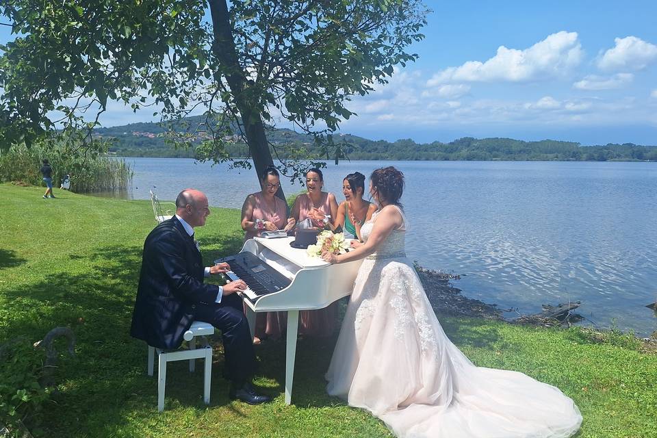 Pianofrte bianco