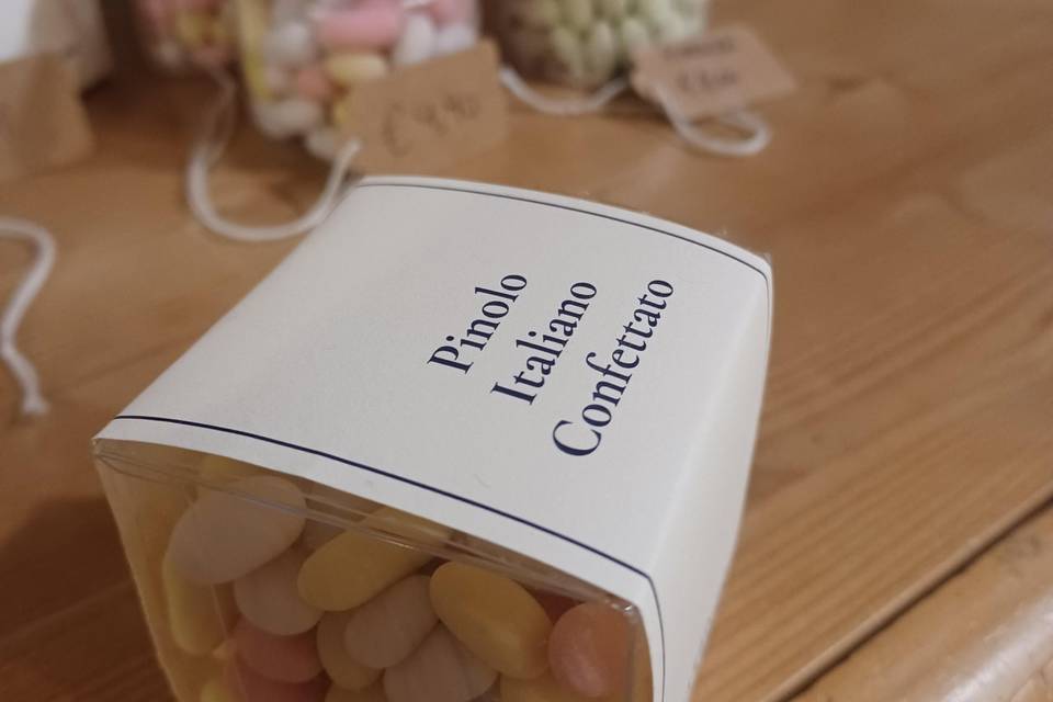 Pinoli italiano confettati
