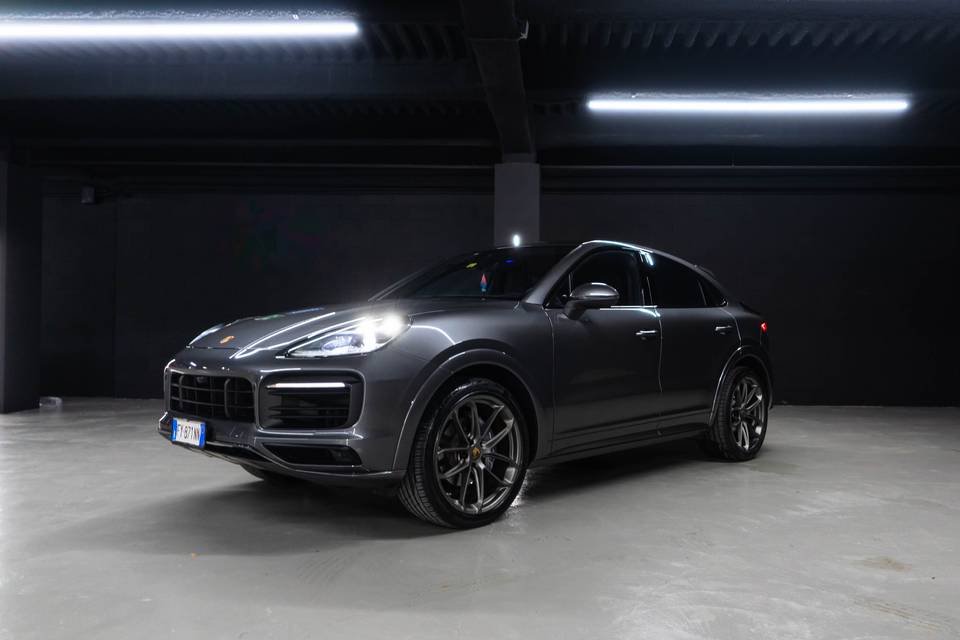 Porsche cayenne coupe