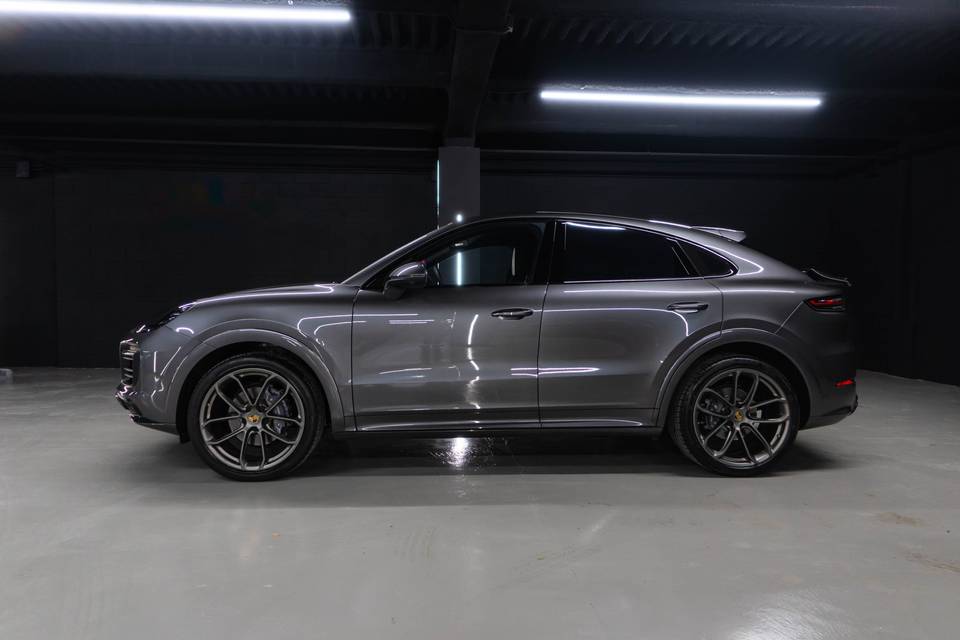 Porsche cayenne coupe