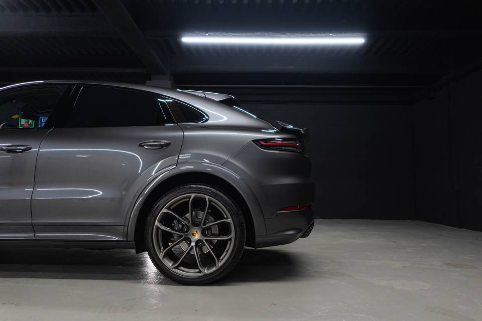 Porsche cayenne coupe