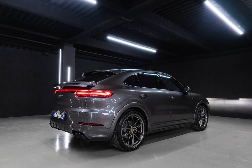 Porsche cayenne coupe