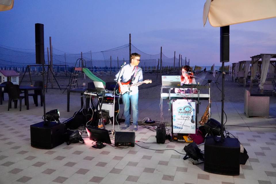 The Jukebox Duo Live & Dj Set