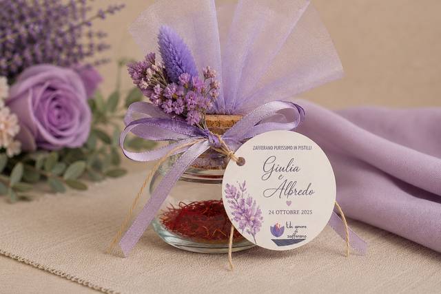 Tulle violetto e fiori