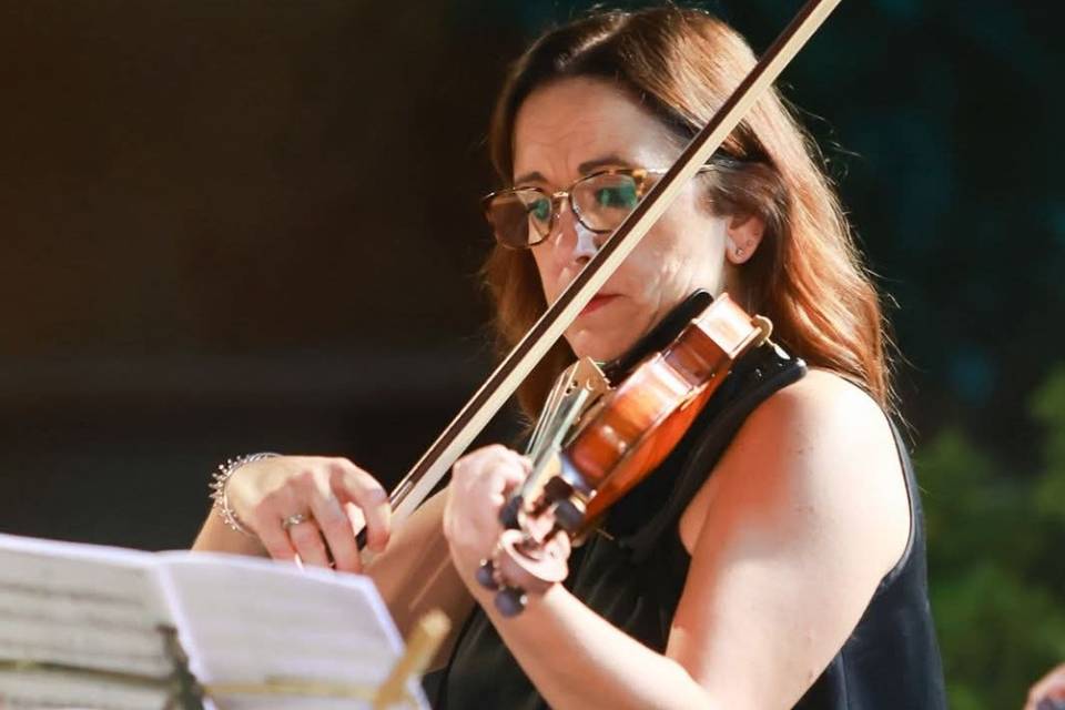Angela Tomei