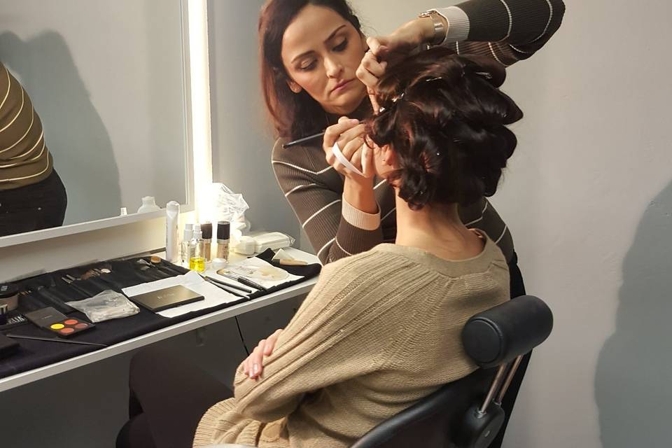 Backstage trucco e capelli 2