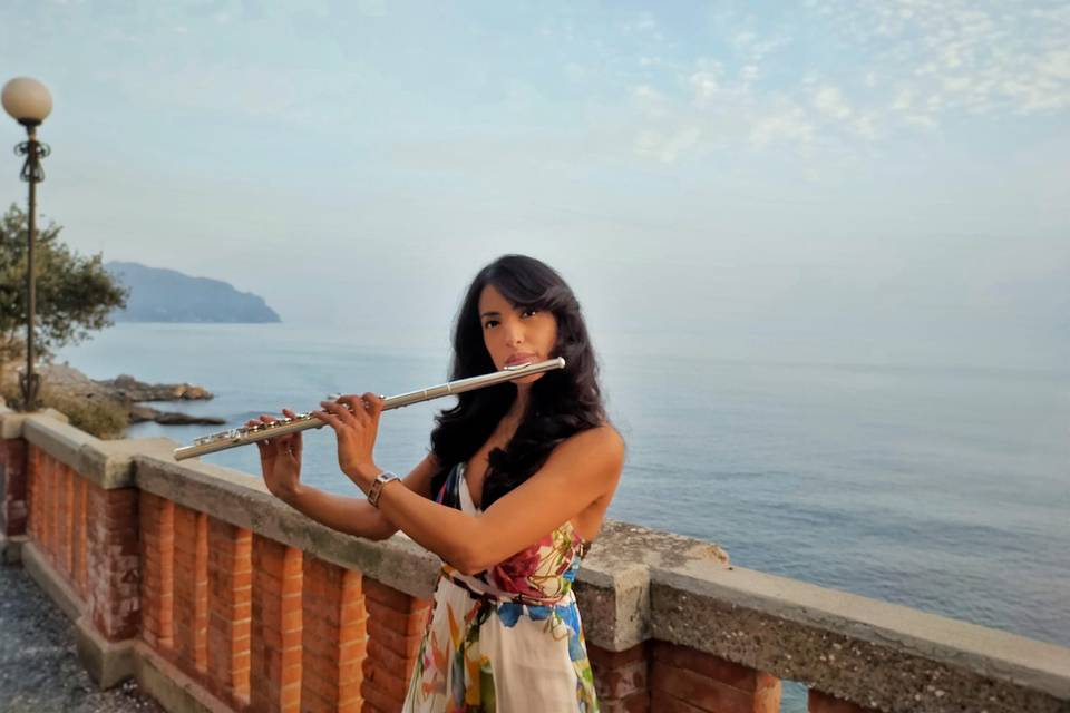 Nicole Nathalie Flute Artist