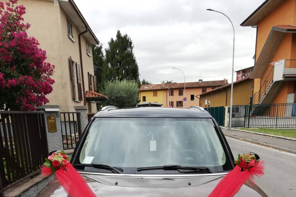 Allestimento auto sposi