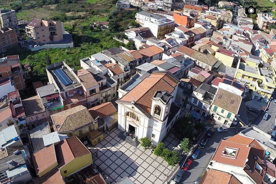 Chiesa dal drone