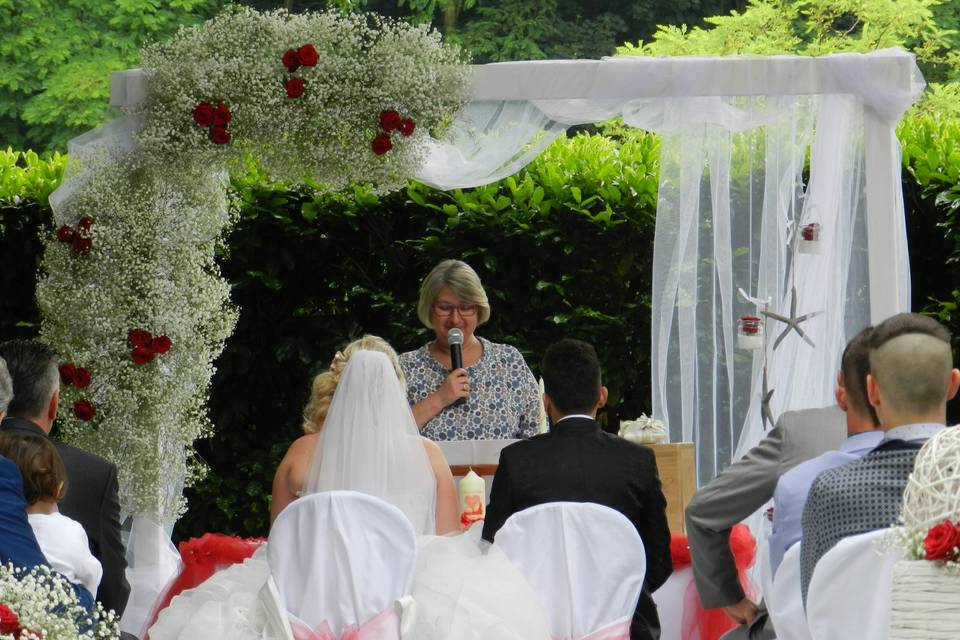 Celebrante Matrimonio Simbolico - Essenza Eventi