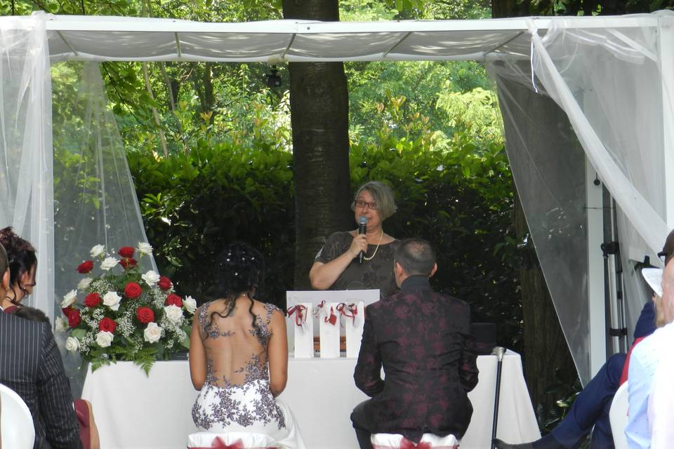 Celebrante Matrimonio Simbolico - Essenza Eventi