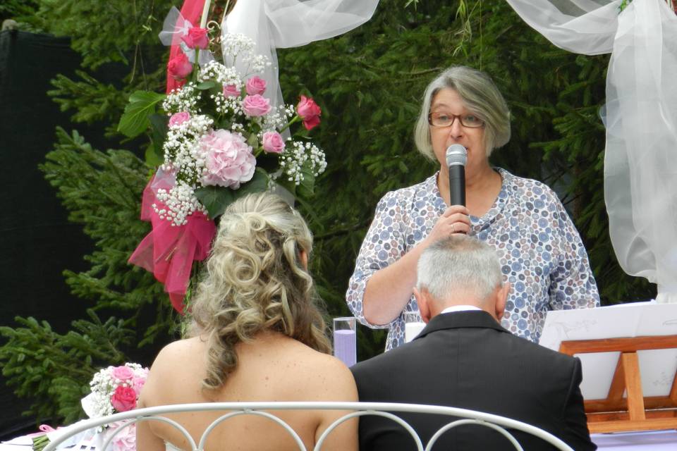 Celebrante Matrimonio Simbolico - Essenza Eventi