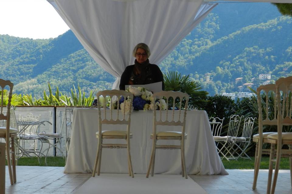 Celebrante Matrimonio Simbolico - Essenza Eventi