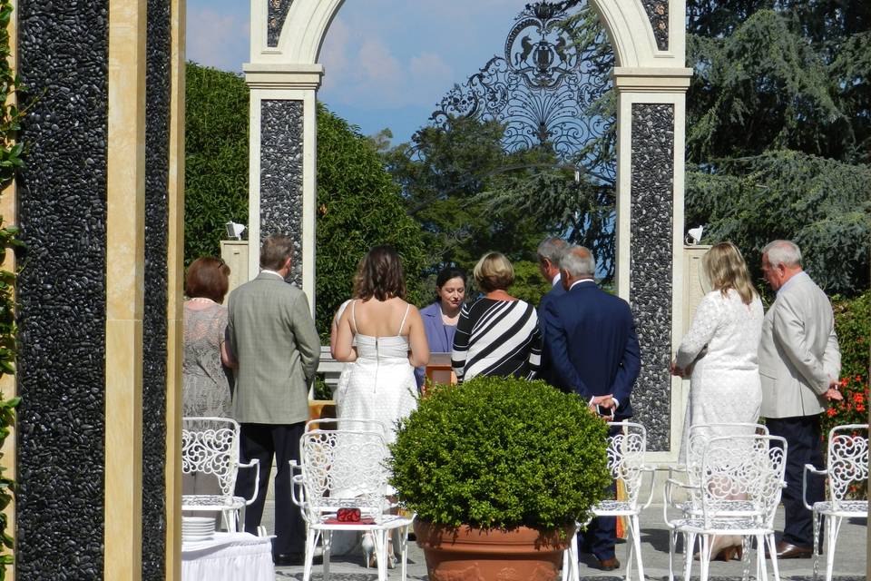 Celebrante Matrimonio Simbolico - Essenza Eventi