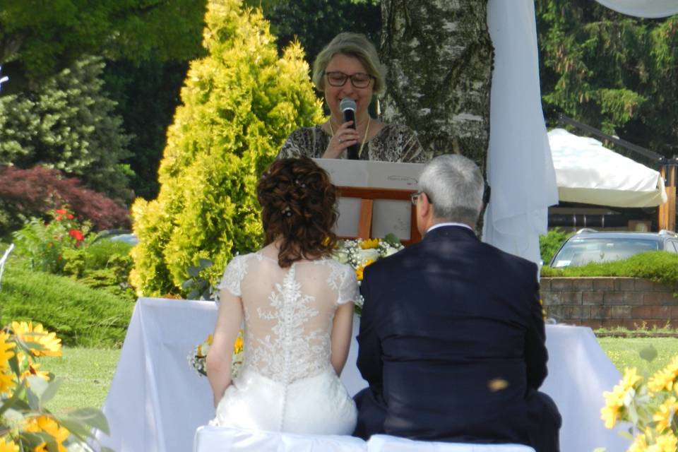 Celebrante Matrimonio Simbolico - Essenza Eventi