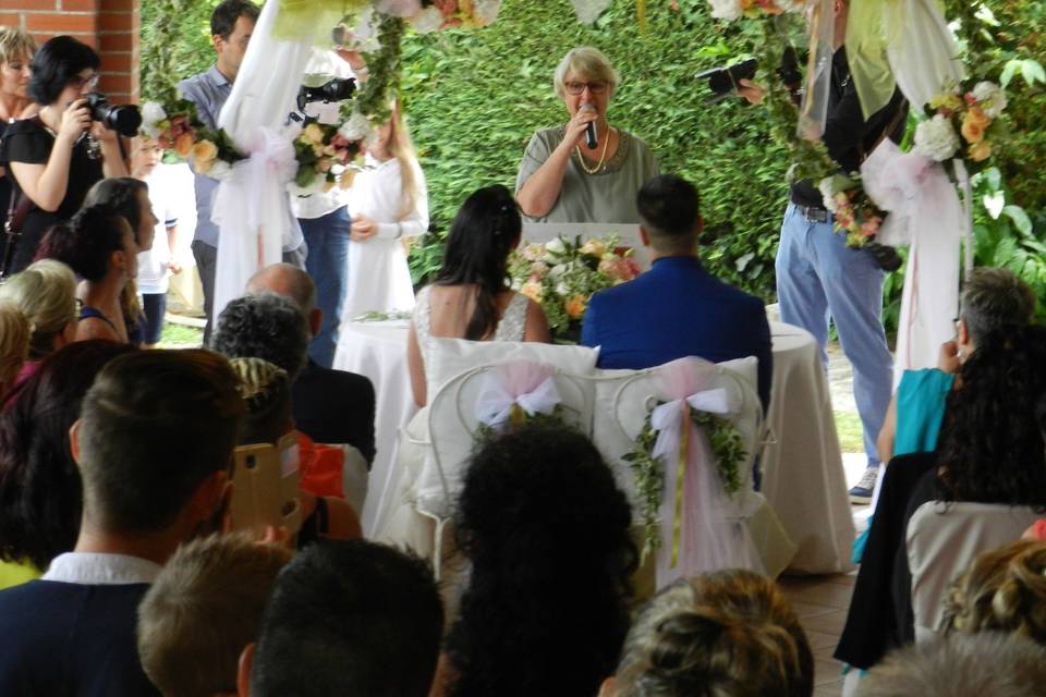 Celebrante Matrimonio Simbolico - Essenza Eventi