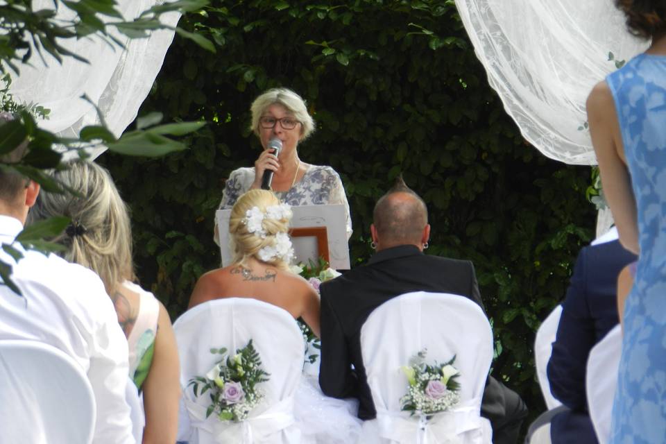 Celebrante Matrimonio Simbolico - Essenza Eventi