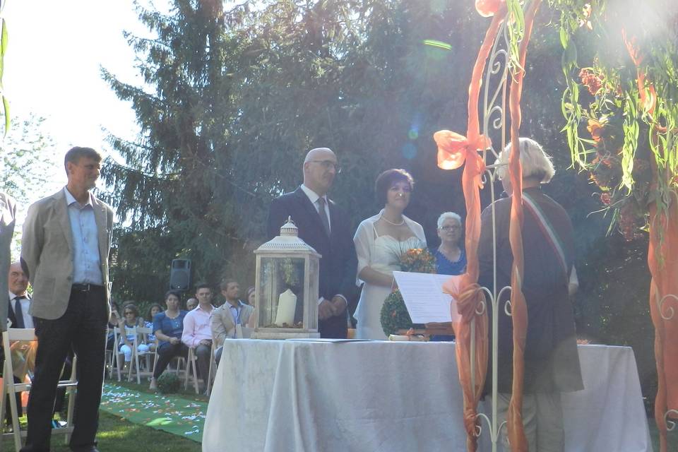 Celebrante Matrimonio Simbolico - Essenza Eventi