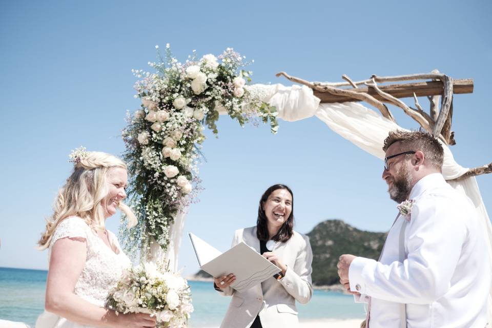 Cerimonia in spiaggia