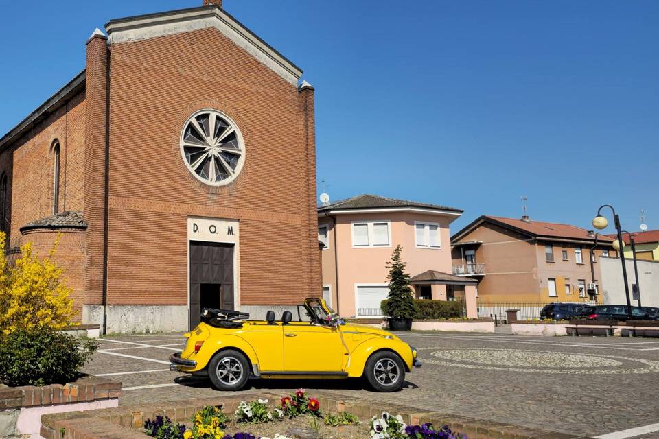 Maggiolone cabrio giallo