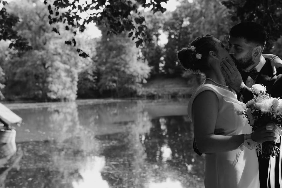 Book Matrimoniale