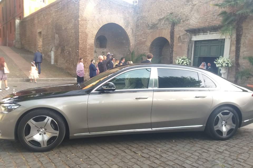 Mercedes maybach sposi